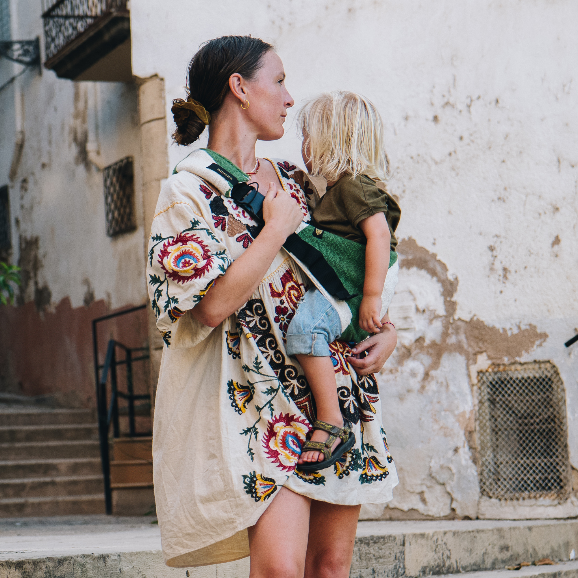 WILDRIDE - Green Graphic グリーン グラフィック Toddler Carrier WILDRIDE - Green Graphic グリーン グラフィック Toddler Carrier